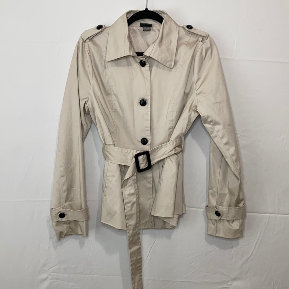 Dots Jacket. Size Large
